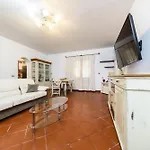 Doriana 2br 5px Freepark Jacuzzi Διαμέρισμα *