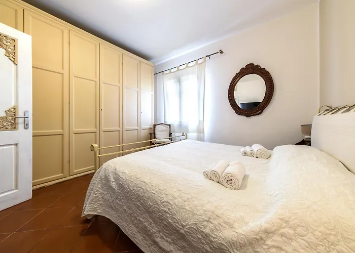 Doriana 2br 5px Freepark Jacuzzi Apartment Olbia